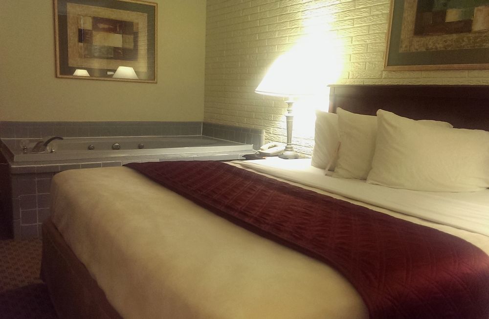 ฮาวเวิร์ด จอห์นสัน บาย วินด์แฮม วิลเลียมส์เบิร์ก Hotel Norge ภายนอก รูปภาพ