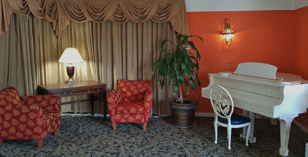 ฮาวเวิร์ด จอห์นสัน บาย วินด์แฮม วิลเลียมส์เบิร์ก Hotel Norge ภายนอก รูปภาพ
